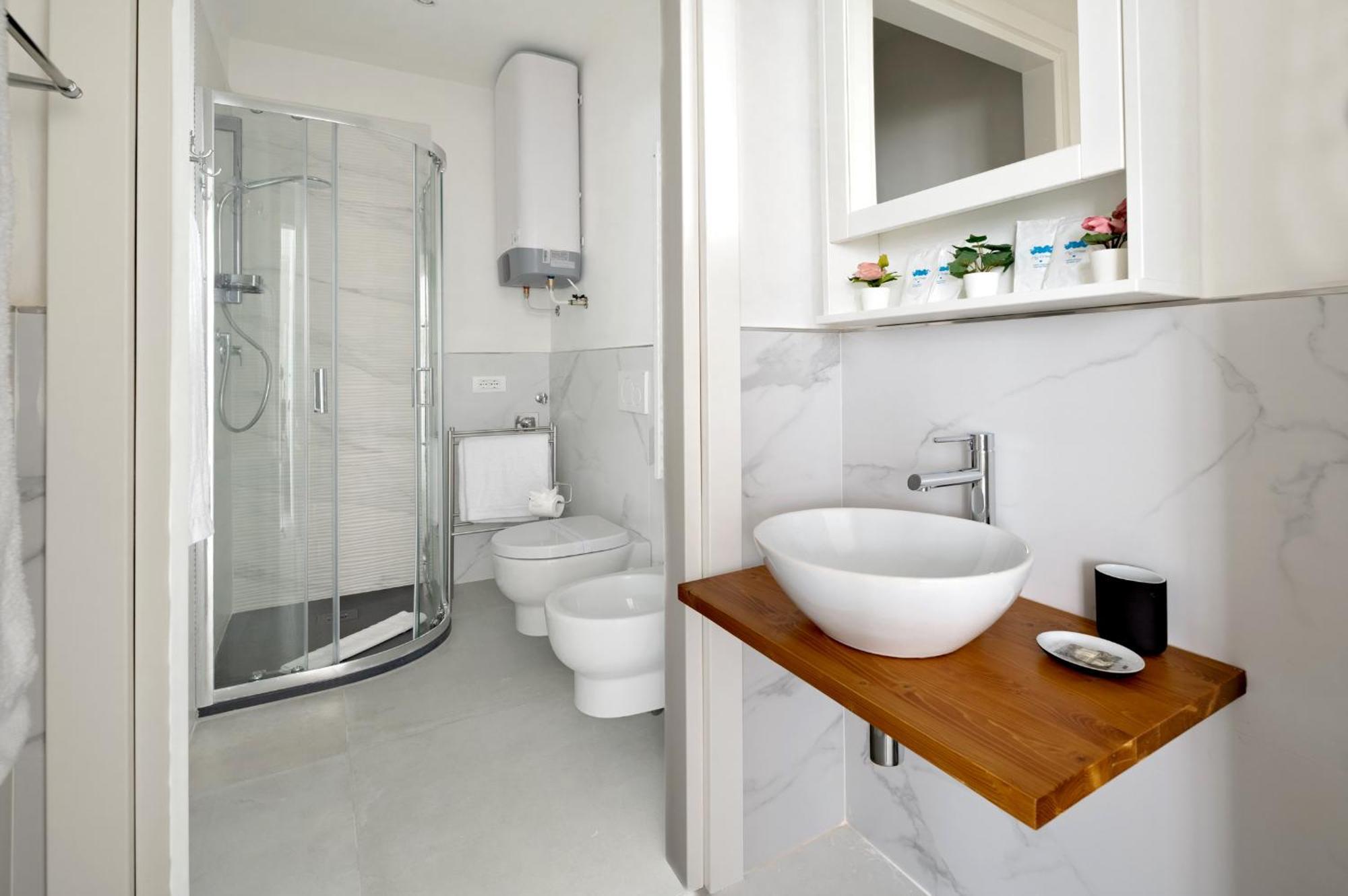 Via Ponte Alle Mosse, 19 - Charming - A Chic, Newly Renovated Near Tram Leopolda, A Few Min From Downtown *