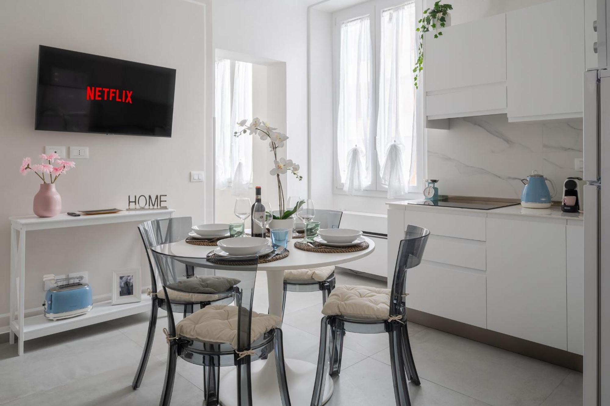 Via Ponte Alle Mosse, 19 - Charming - A Chic, Newly Renovated Near Tram Leopolda, A Few Min From Downtown Apartamento