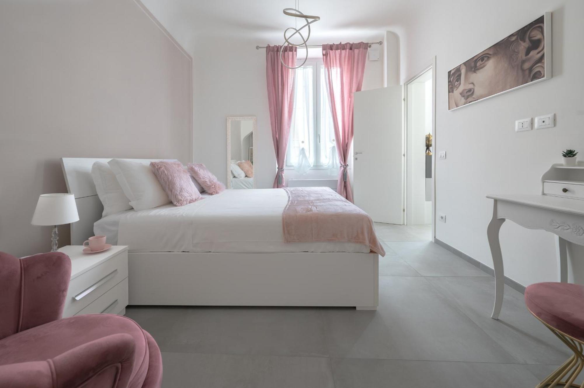 Apartamento Via Ponte Alle Mosse, 19 - Charming - A Chic, Newly Renovated Near Tram Leopolda, A Few Min From Downtown *